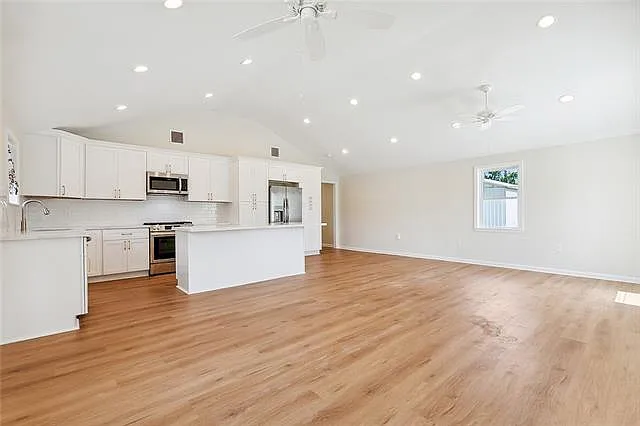 725 Macarthur Ave — Photo 5
