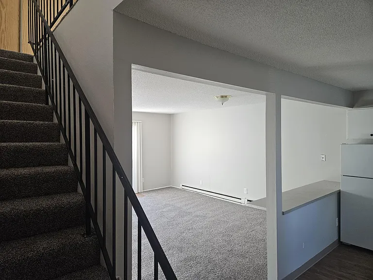 The Brigadoon 4210 NE Cully Blvd — Photo 23