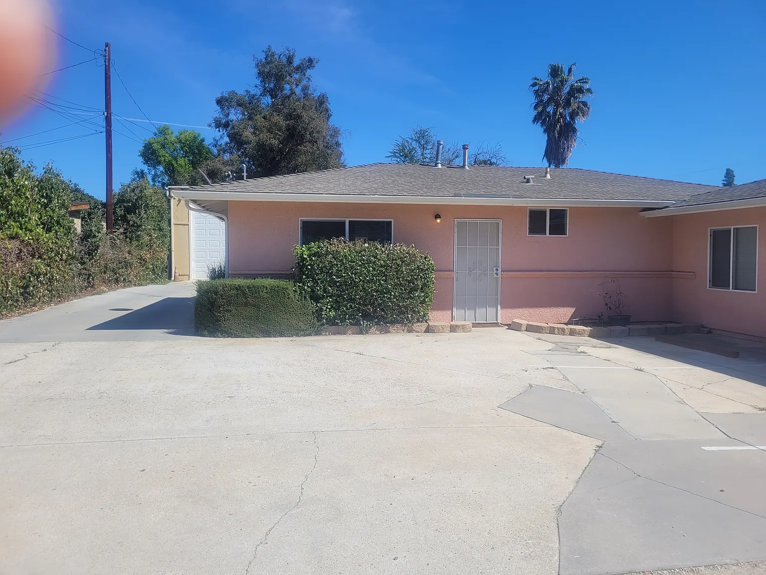 2 bed, 1000 sqft, $2,600 — Photo 2