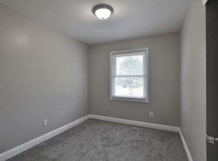 1037 Chestershire Rd, Columbus, OH 43204