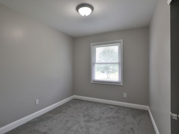 1037 Chestershire Rd