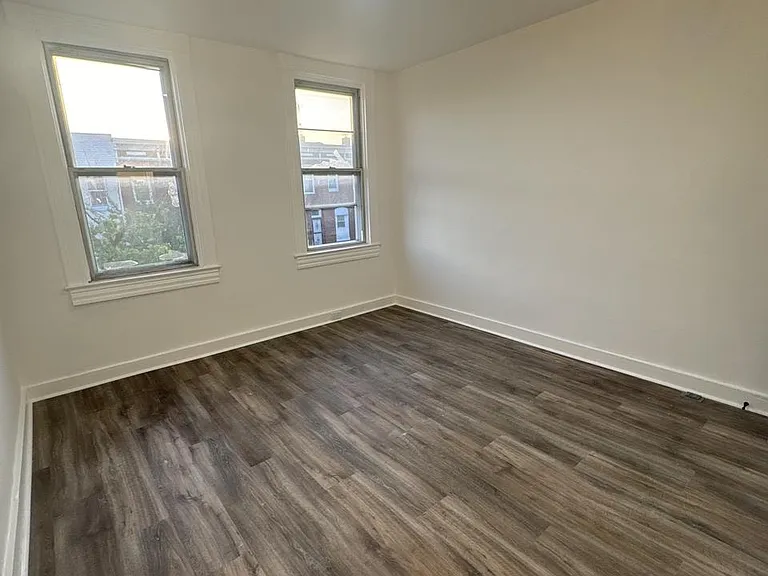 419 N Montford Ave — Photo 9