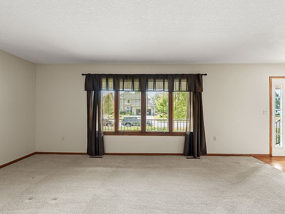 2nd image of 1006 NE Trilein Dr