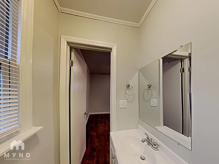 311 E Morrow Ave — Photo 9