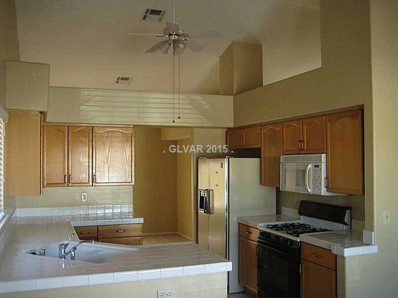 4th image of 4411 Pageantry Falls Dr