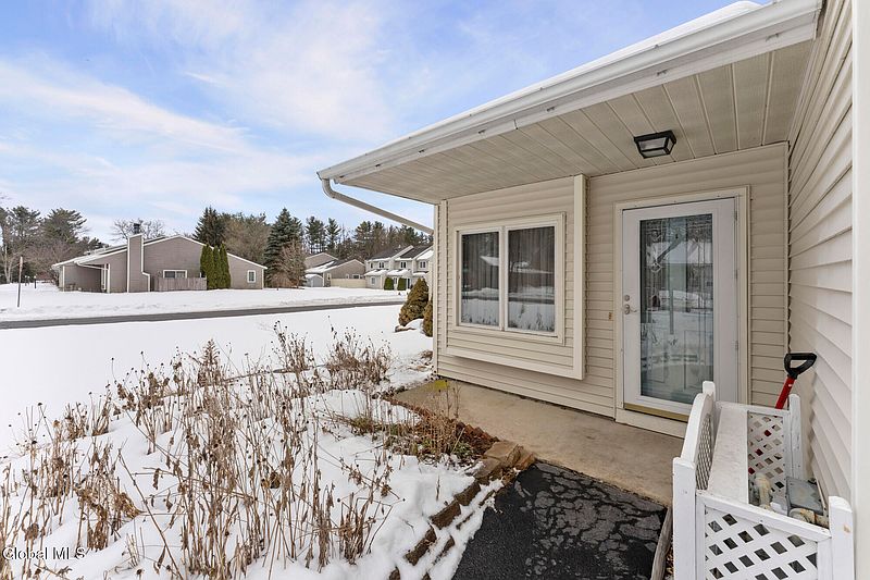 3rd image of 119 Fort Hunter Road