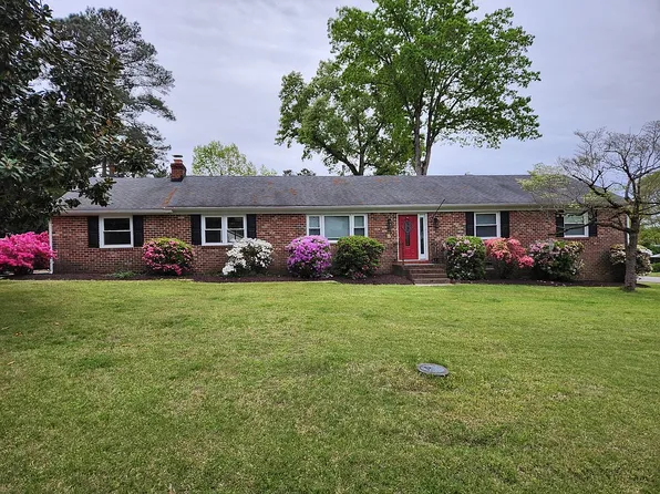 2931 Euphoria Rd, Chester, VA 23831