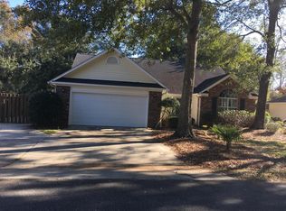 742 Mount Gilead Place Dr, Murrells Inlet, SC 29576