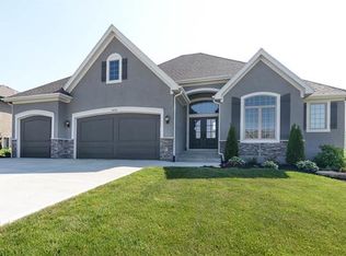 19721 W 94th Ter, Lenexa, KS 66220