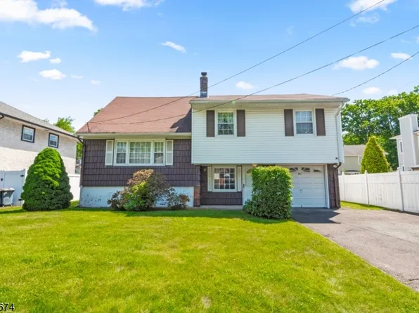 1 Epping Dr, Kenilworth Boro, NJ 07033