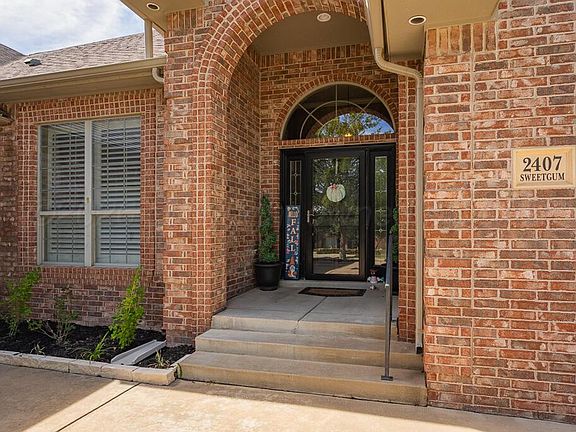 4th image of 2407 Sweetgum Ln