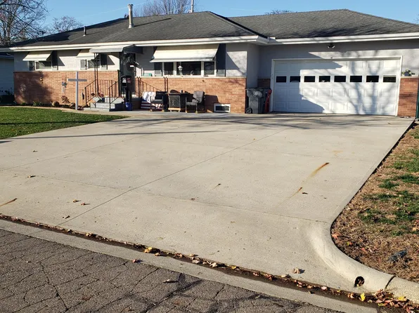 340 Gary St, Ashville, OH 43103