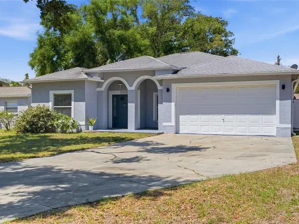 2233 Trelain Dr S, Saint Petersburg, FL 33712