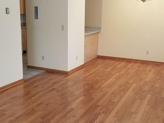 4th image of 3151 29th Ave S #7241189