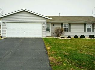 1203 Westmont Dr, Durand, IL 61024