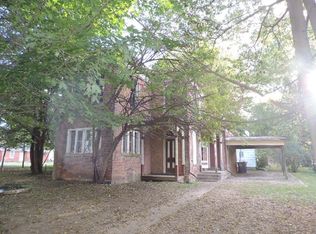407 S 1st St, Pierceton, IN 46562