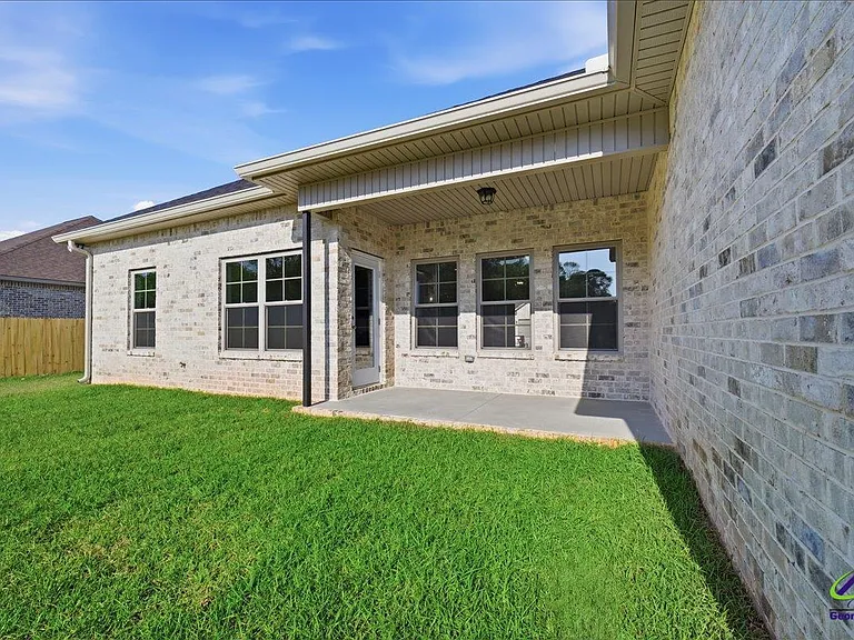 307 Willowbrook Ln — Photo 26