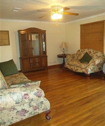 2nd image of 2306 5th St