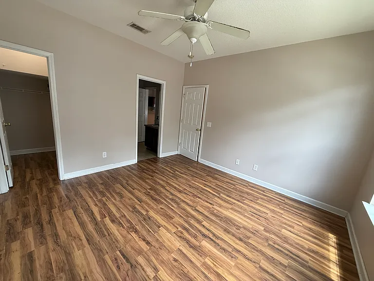 702 Tattnall Dr — Photo 6