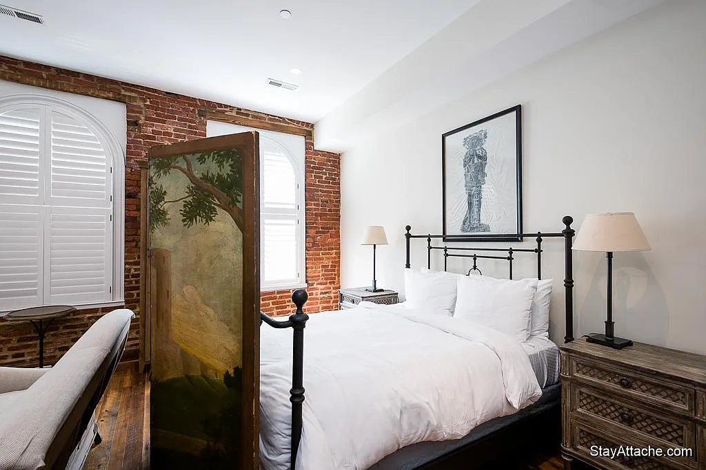 Studio, 800 sqft, $3,840 — Photo 4