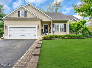 211 Plumsted Ct, Lanoka Harbor, NJ 08734