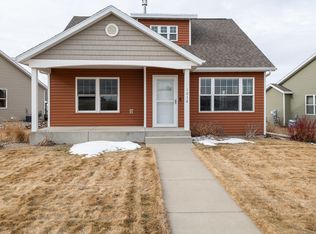 1018 Bremner Ave, Bismarck, ND 58503