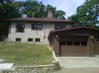 2351 Samuelson Rd, Portage, IN 46368