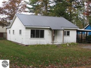 1229 Tawas Beach Rd, East Tawas, MI 48730