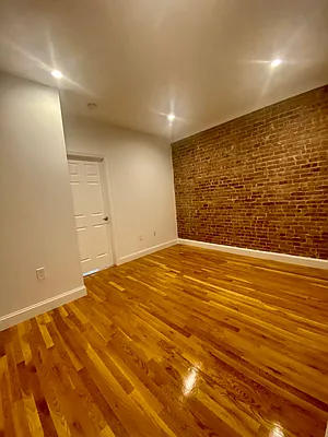 Rented by Hagstrom Management Inc | media 6