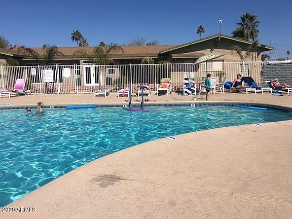 4th image of 305 S Val Vista Dr #257