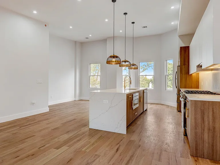 45 Booraem Ave #3 — Photo 4
