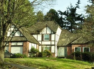 4182 Glacier Lily St, Lake Oswego, OR 97035