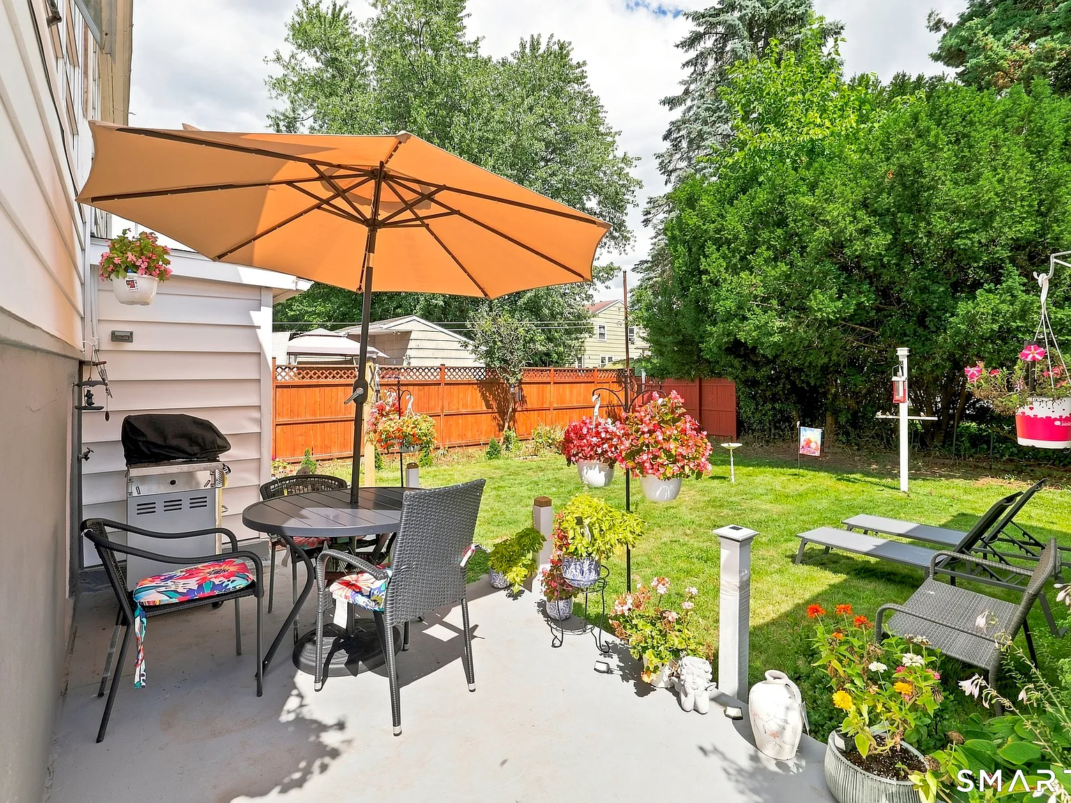 1 bed, 1.0 bath, 1337 sqft, $1,600 — Photo 2