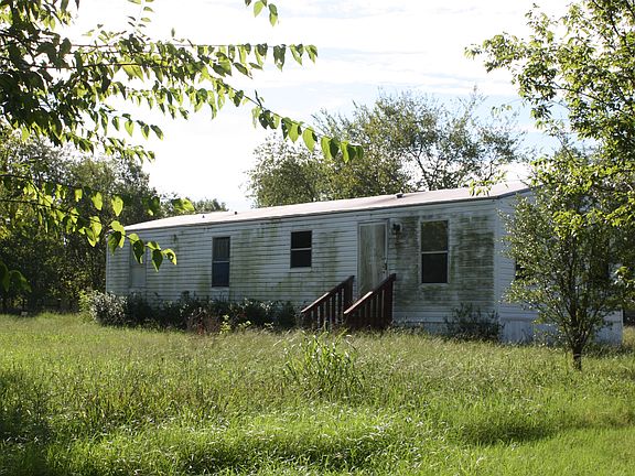 3rd image of 1409 Patricia Ln
