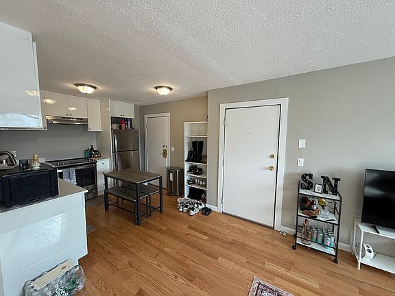 4th image of 226 Parker Hill Ave APT 13