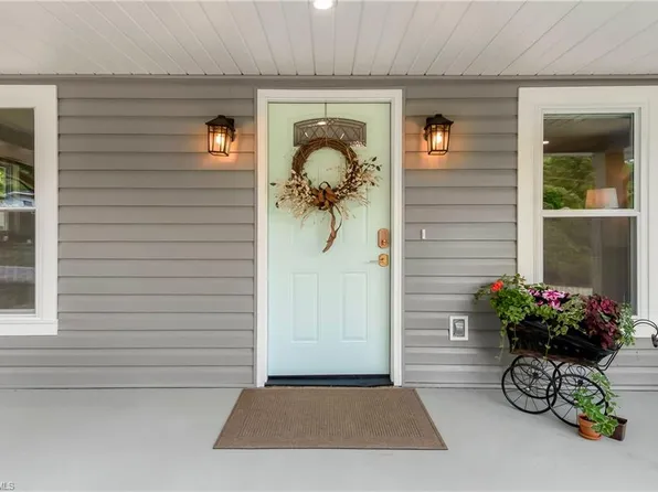 307 Wayside Dr, Winston Salem, NC 27107