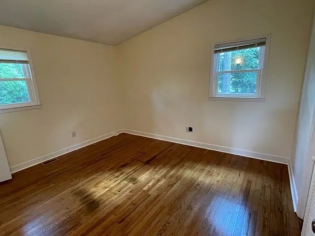 303 Pinewood Dr — Photo 15