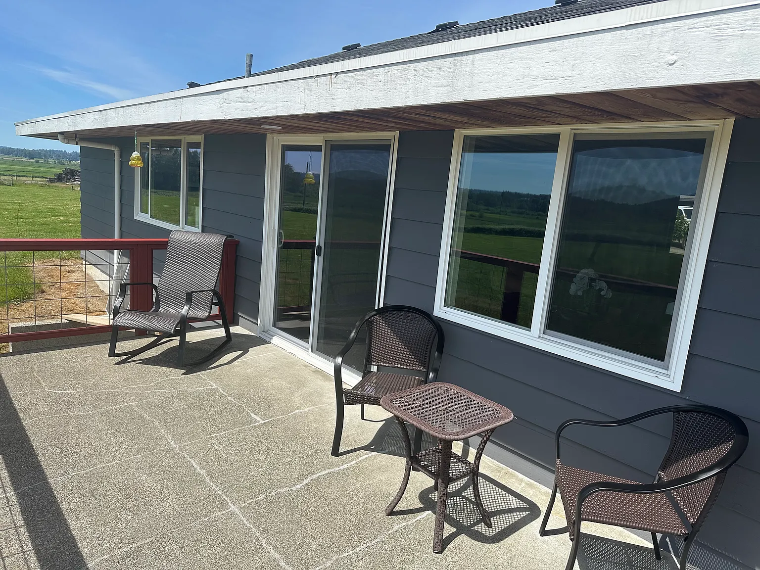 3 bed, 1600 sqft, $4,500 — Photo 2