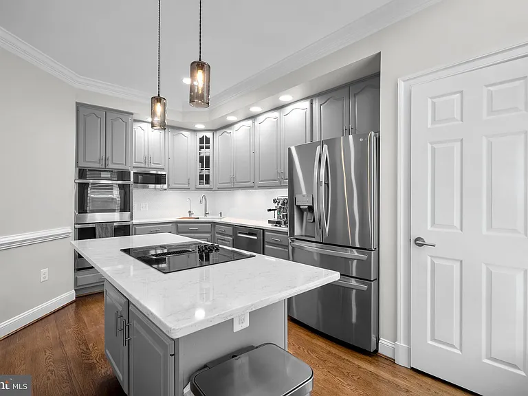 1532 Hampton Hill Cir — Photo 14