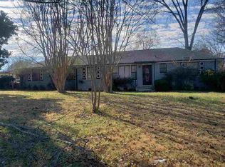 4103 McClain Ln NW, Huntsville, AL 35810