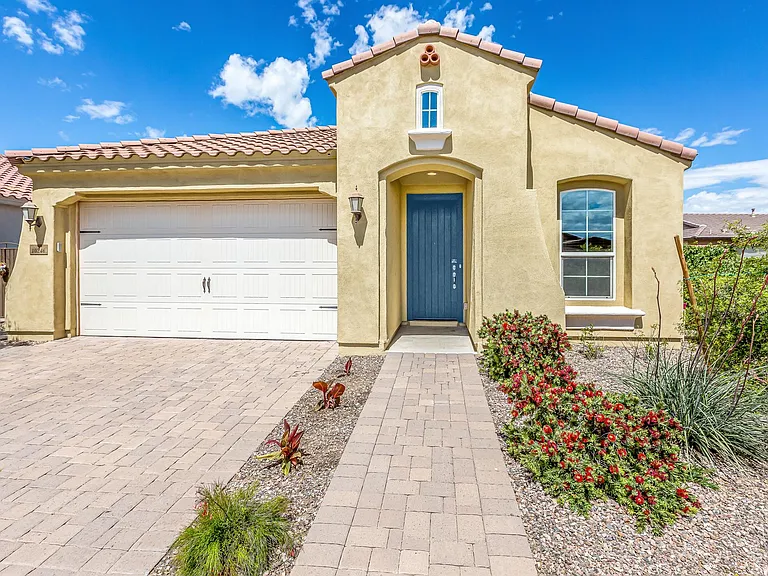10246 E Sable Ave — Photo 1