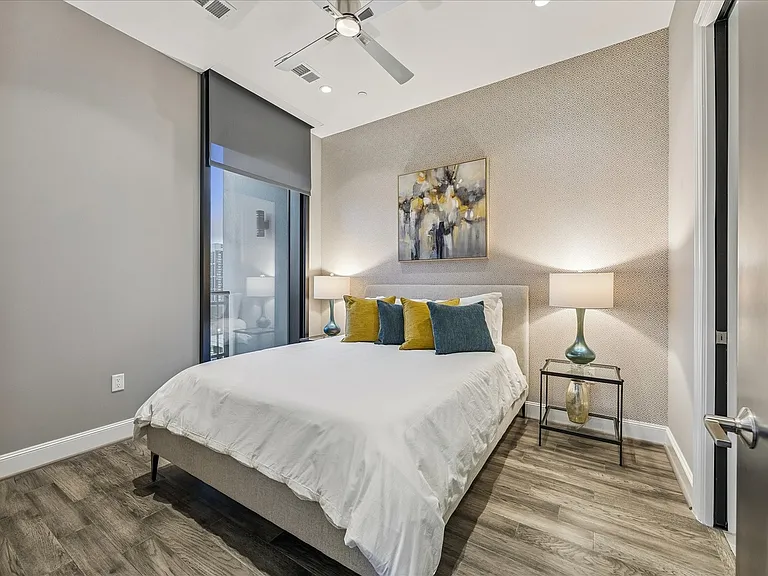 1211 Caroline St #1304 — Photo 22