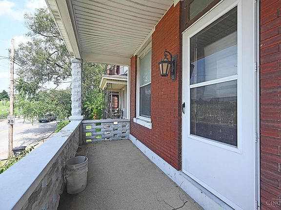 3rd image of 4340 Vine St