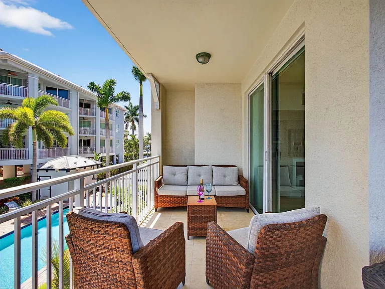 275 NW Flagler Ave #204 — Photo 32