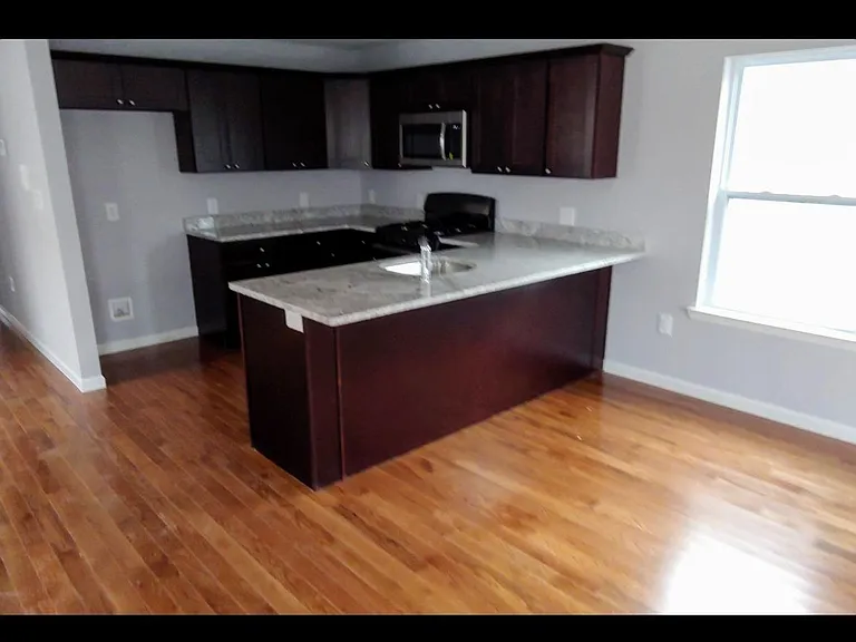 97 N 6th St #2 — Photo 2