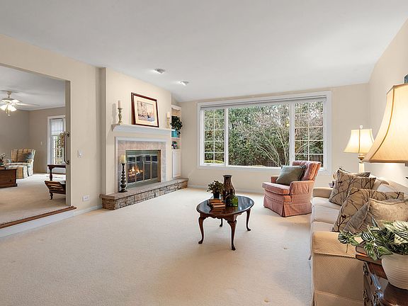 5th image of 1107 W Francis Dr