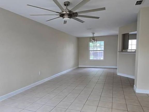 2nd image of 1136 Savannah Loop