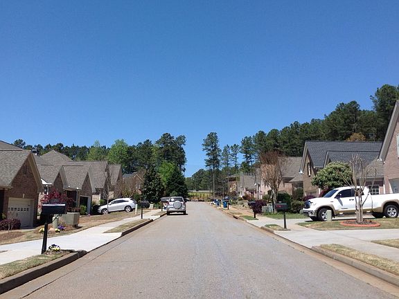 4th image of 706 Retreat Woods Way