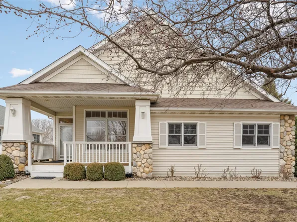 7955 Wistful Vista Dr Unit 37, West Des Moines, IA 50266