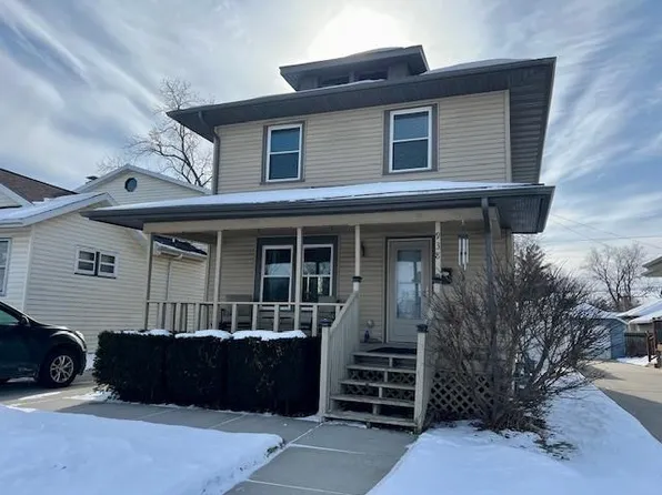 938 Benton Ave, Janesville, WI 53545